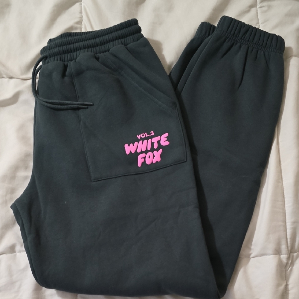 White Fox- OFFSTAGE SWEATPANT